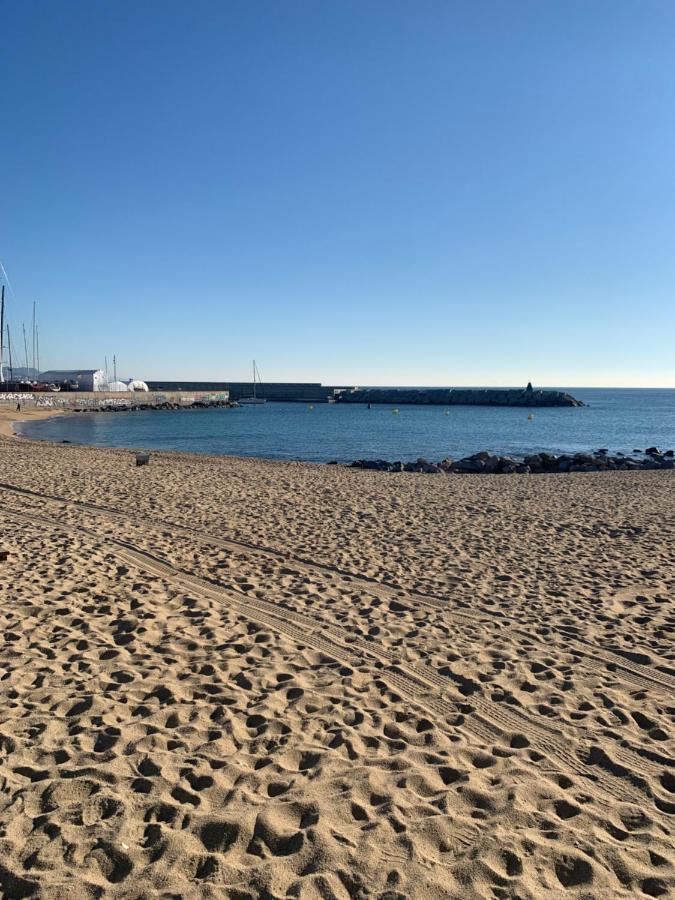 Badalona Beach Apartment Luaran gambar